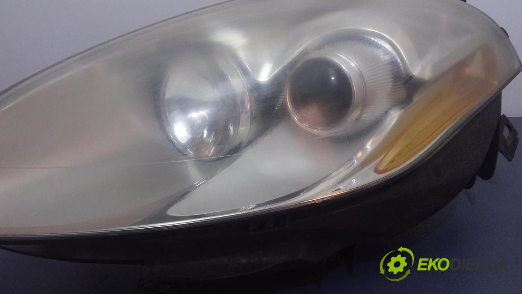 Fiat Bravo 2007 Reflektor: Vľavo: TYC 20-B138