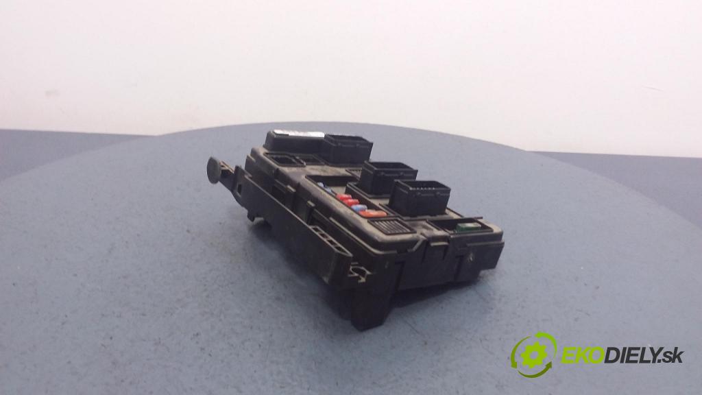 Citroen Berlingo 2007 skříňka Pojistky 9650618480-00