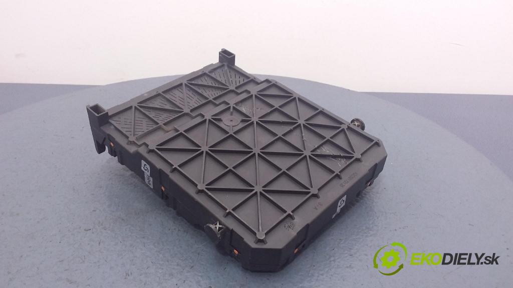 Citroen Berlingo 2007 skříňka Pojistky 9657999680