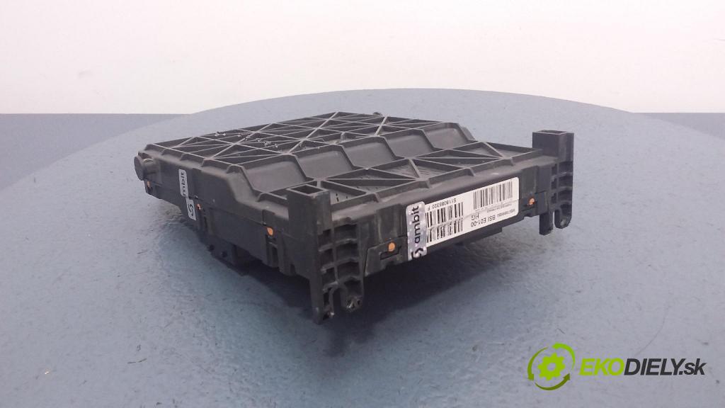 Citroen Berlingo 2007 skříňka Pojistky 9657999680