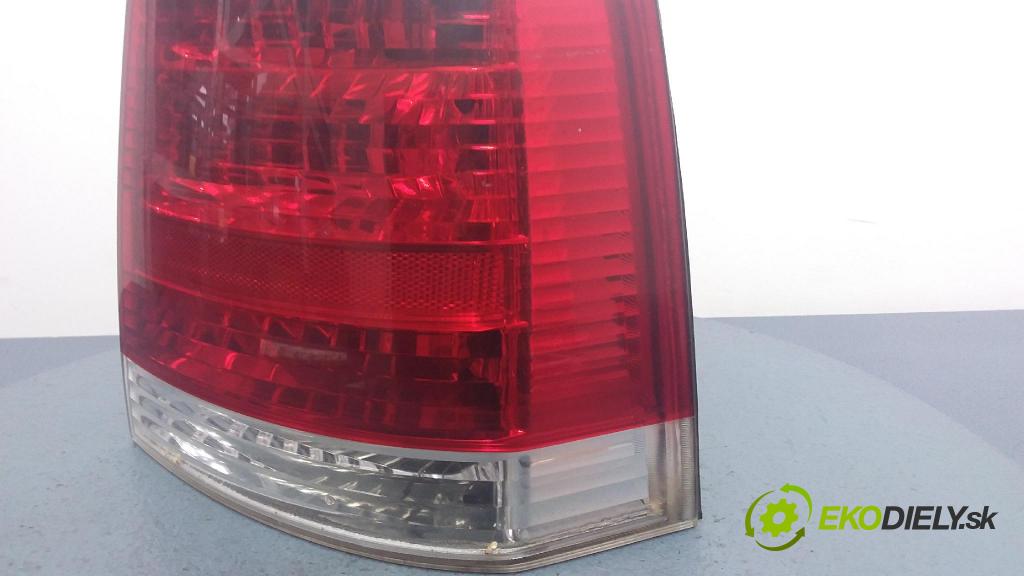 Opel Vectra 2004 svetlo / reflektor zad Prava: Vonkajsia: 13131002