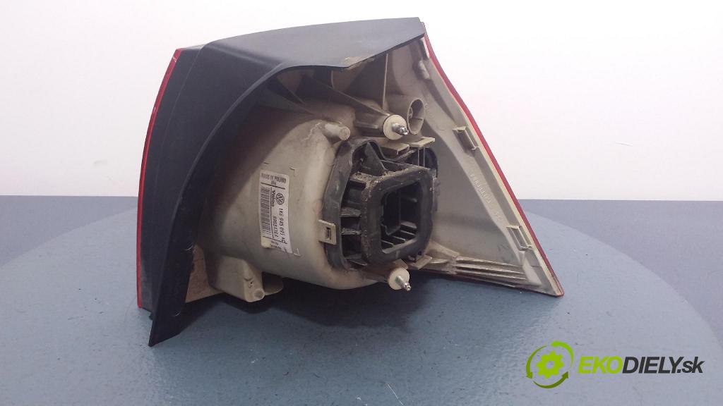 Volkswagen Golf 2008 svetlo / reflektor zad ľavá Vonkajsia: 1K6945095AC