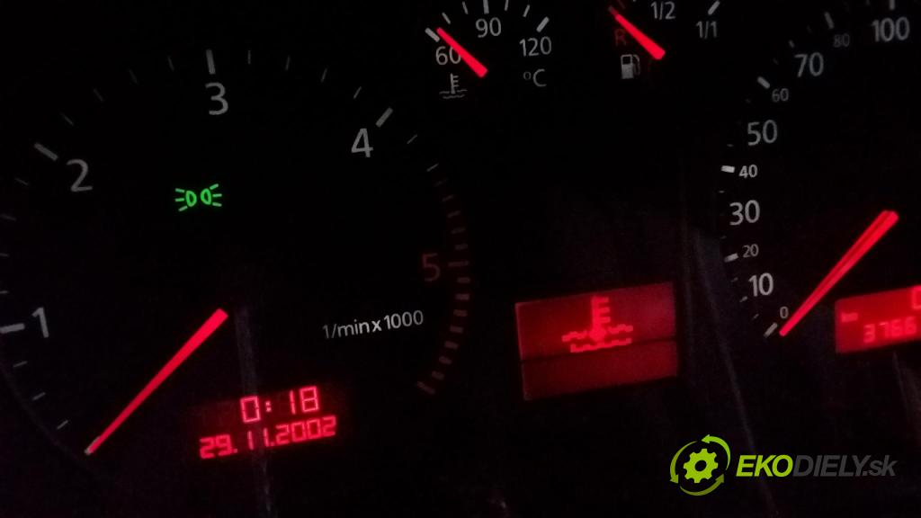 Audi A3 2001 prístrojovka/ budíky 8L0920900M
