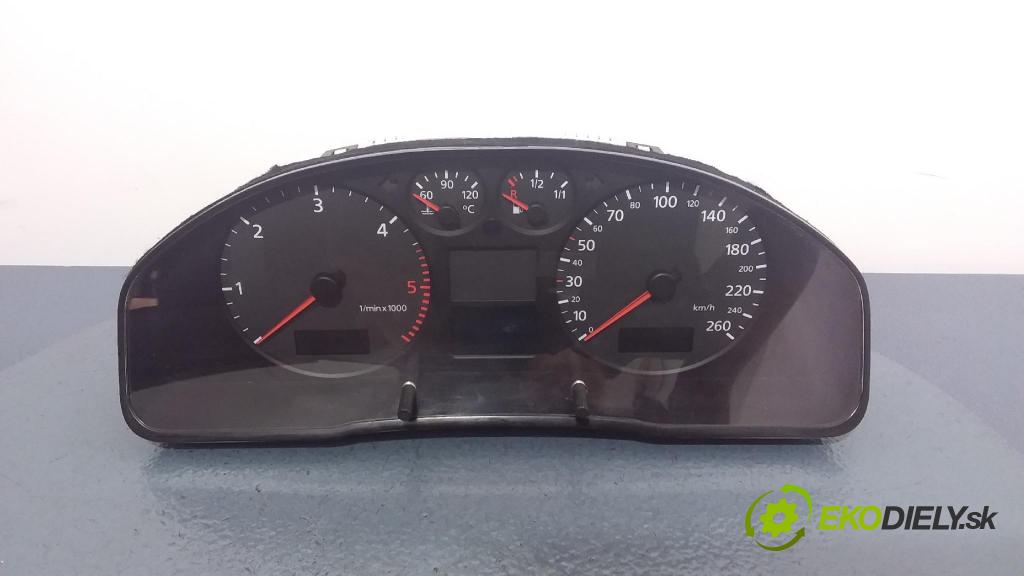 Audi A4 2000 prístrojovka/ budíky 8D0920900R