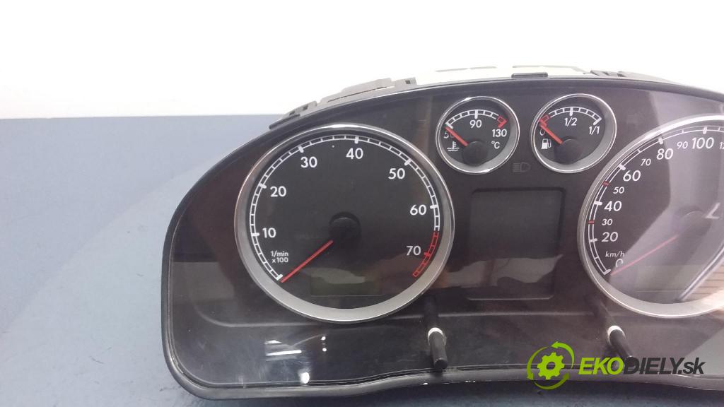 Volkswagen Passat 2001 Přístrojová deska 3B0920806