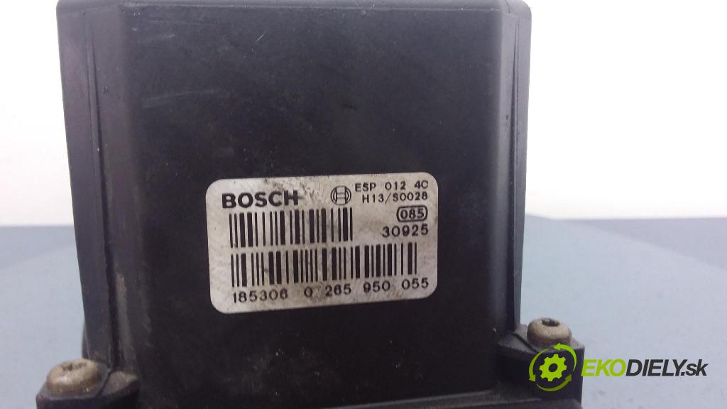 Volkswagen Passat 2001 čerpadlo ABS x 4B0614517G