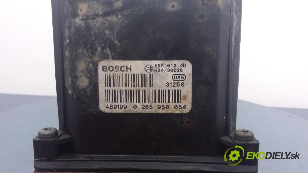 Volkswagen Passat 2004 čerpadlo ABS x 4B0614517H