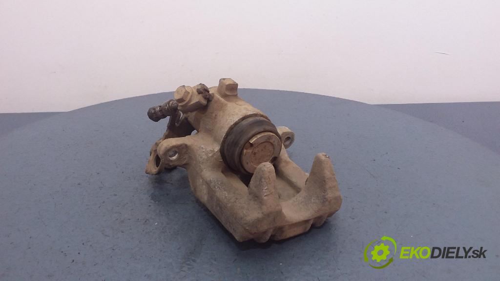 Volkswagen Passat 2004 brzdič brzdový zad Vľavo: 01