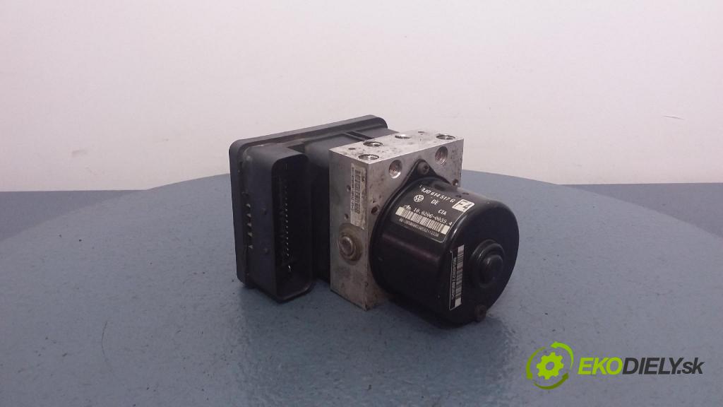 Volkswagen Golf 2002 čerpadlo ABS x 1C0907379G
