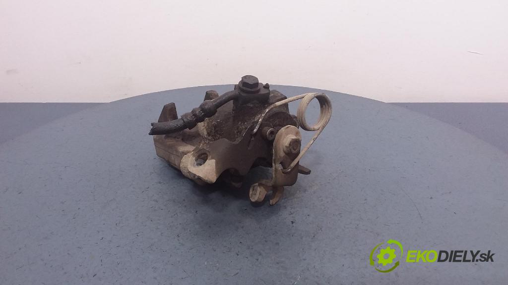 Audi A4 2000 brzdič brzdový zad Vľavo: 01