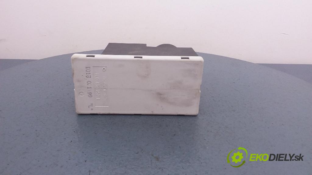 Audi A4 2000 pompa Centrálny: Zámok: 8L0862257L