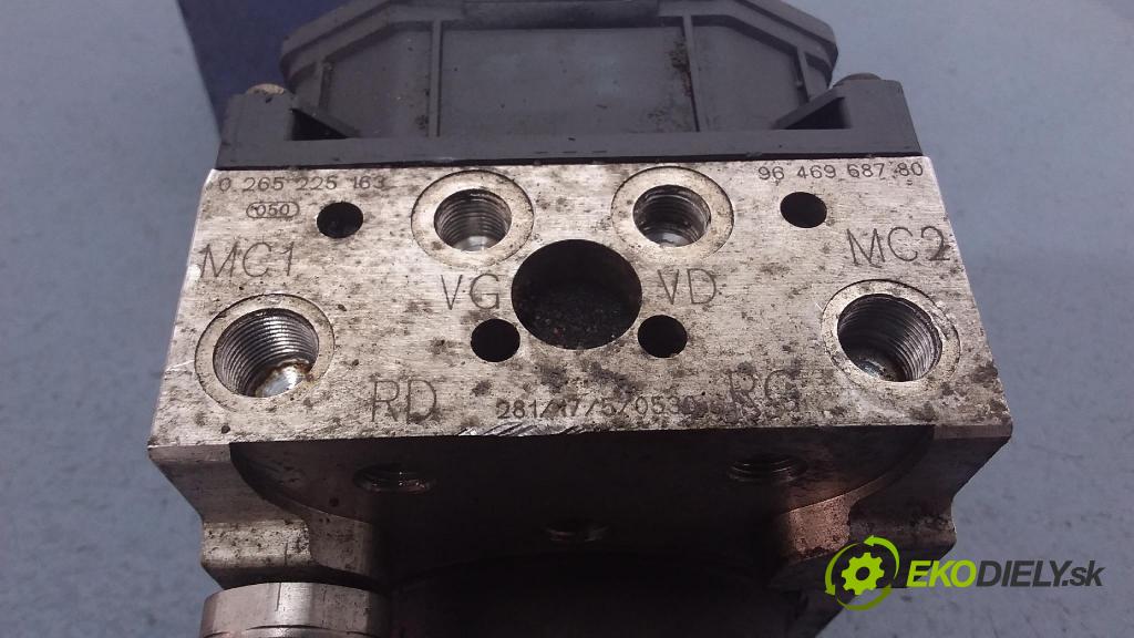 Peugeot 307 2004 čerpadlo ABS x 9646968780