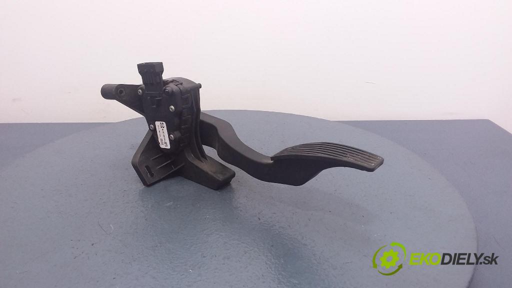 Opel Meriva 2006 pedal Plyn: 93361478DD