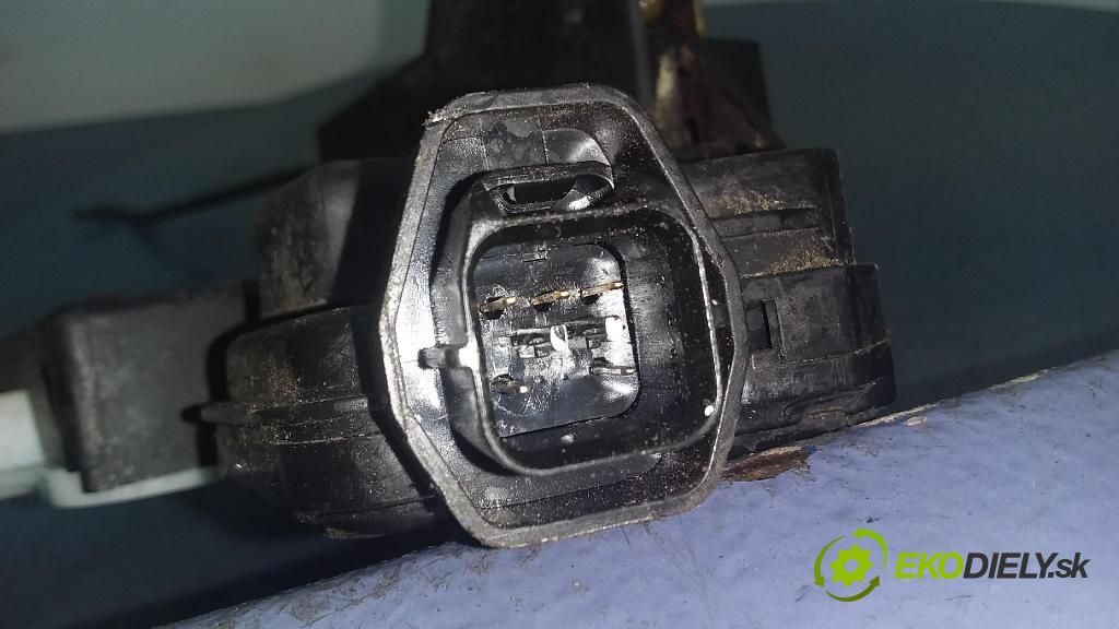 Hyundai Santa fe 2005 zámok dvere Predné Vľavo: 01