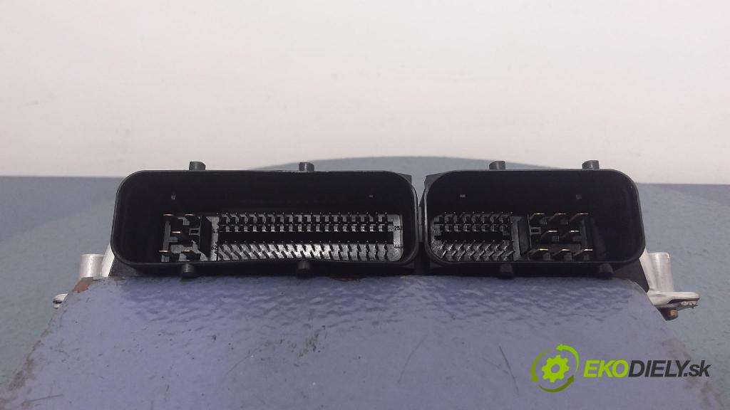 Audi A6 2000 riadiaca jednotka Motor: 4B0906018R