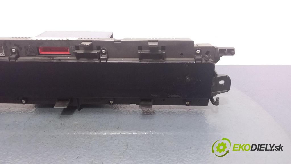 Renault Scenic 2005 Přístrojová deska P8200704464A