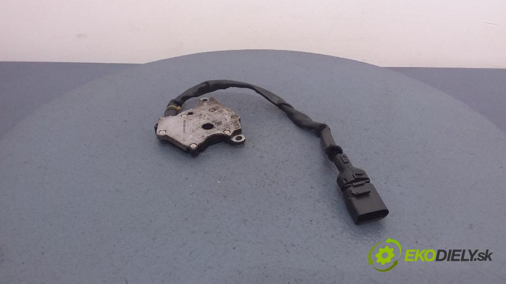 Volkswagen Passat 2004 převodovka Ozubené kola: Automatický 050137994
