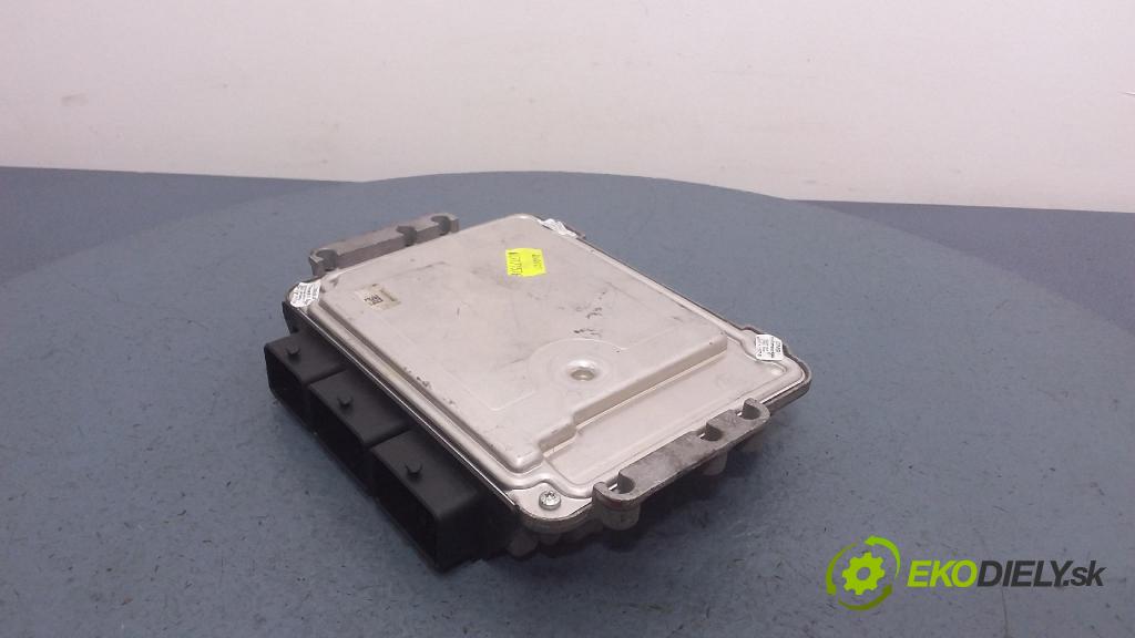 Renault Megane 2008 riadiaca jednotka Motor: 8200705747