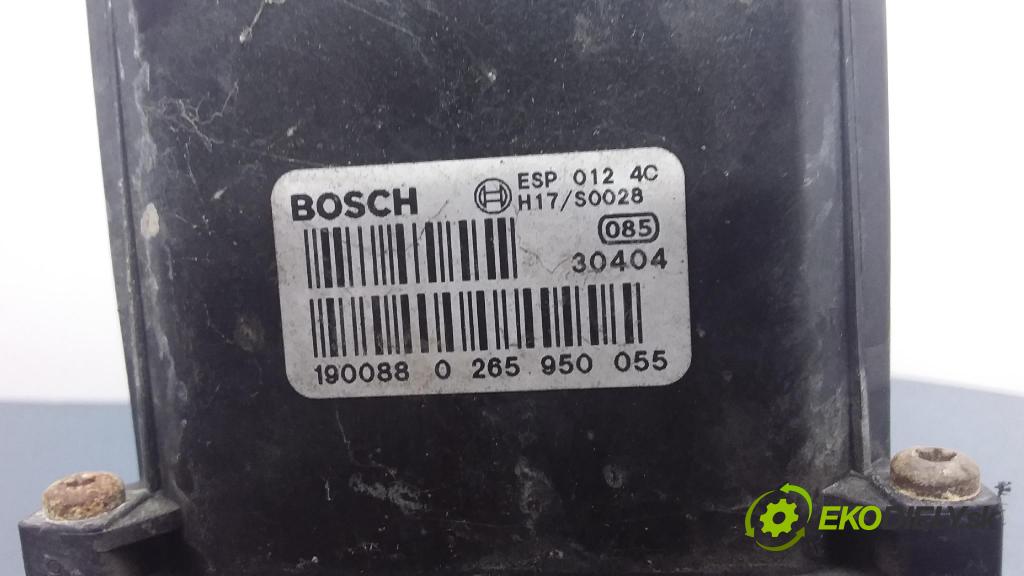 Volkswagen Passat 2001 čerpadlo ABS x 4B0614517G