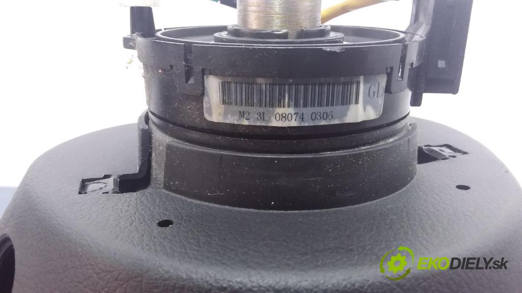 Brilliance Bs4 2010 volant 01