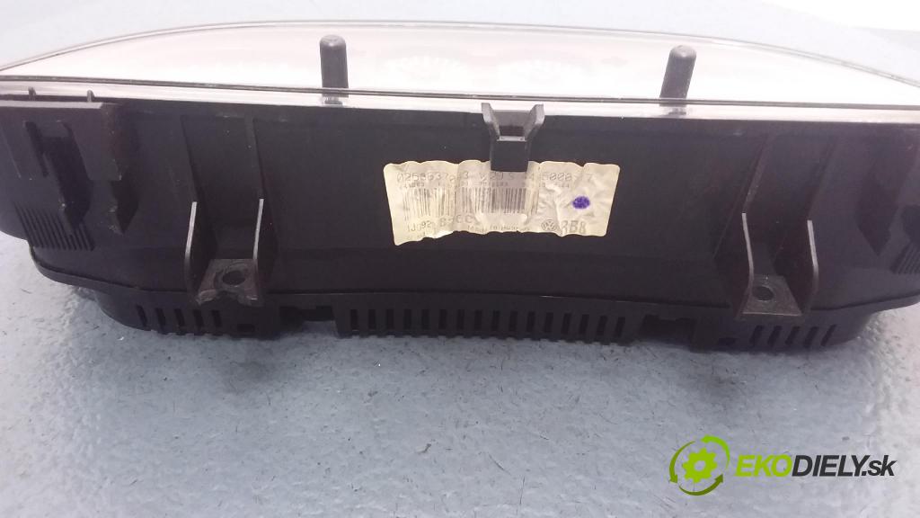 Volkswagen Bora 2001 prístrojovka/ budíky 1J0920826C