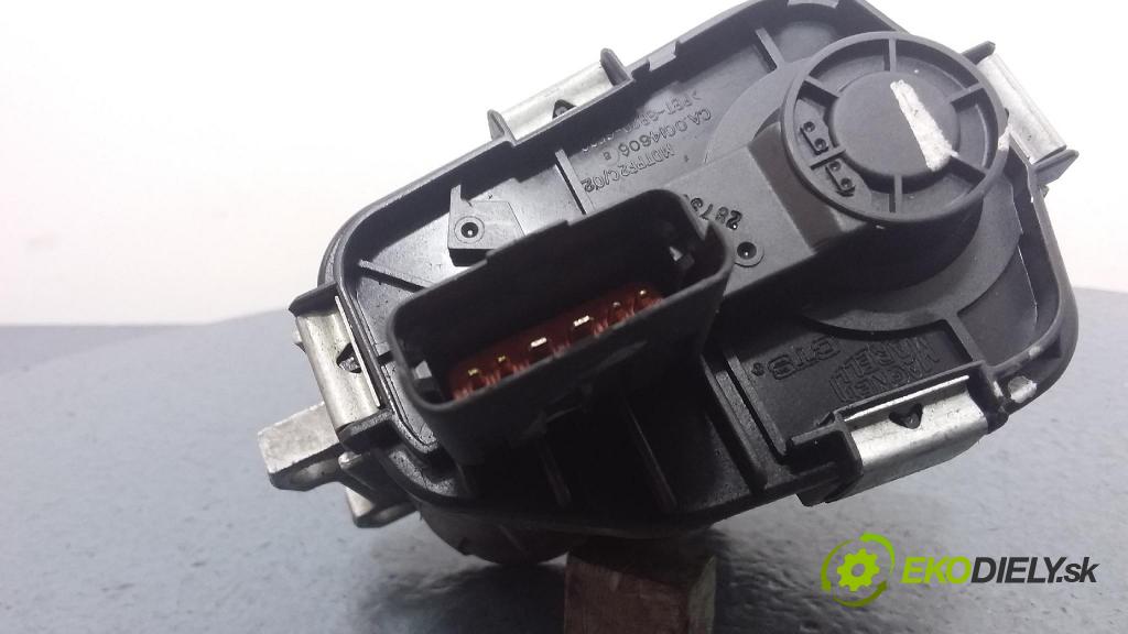 Renault Clio 2002 klapka 8200166869