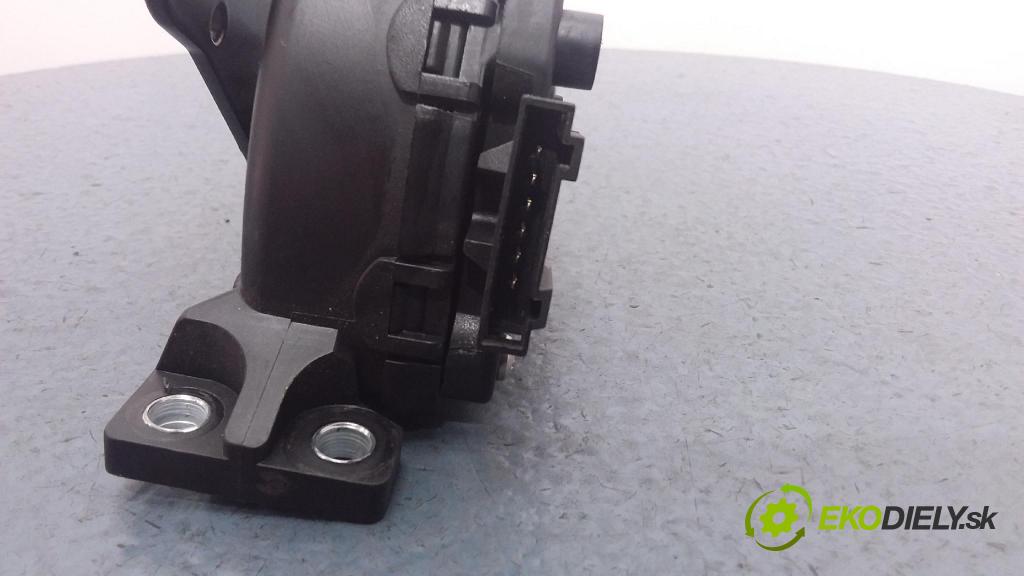 Renault Clio 2002 pedal Plyn: TSN04O0801