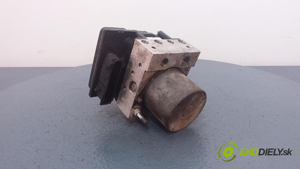 Opel Corsa 2006 čerpadlo ABS x 13236013