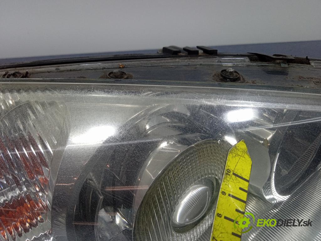Ford Mondeo 2004 světlo v pravo: 1S71-13005-CK