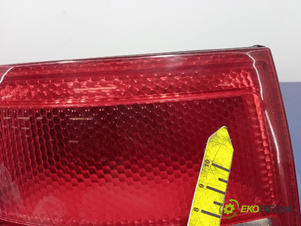 Audi A6 2004 světlo Zad: levá Mimo: 4B9945095F