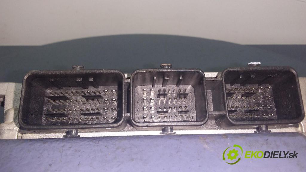 Peugeot 407 2006 riadiaca jednotka Motor: 9661570780