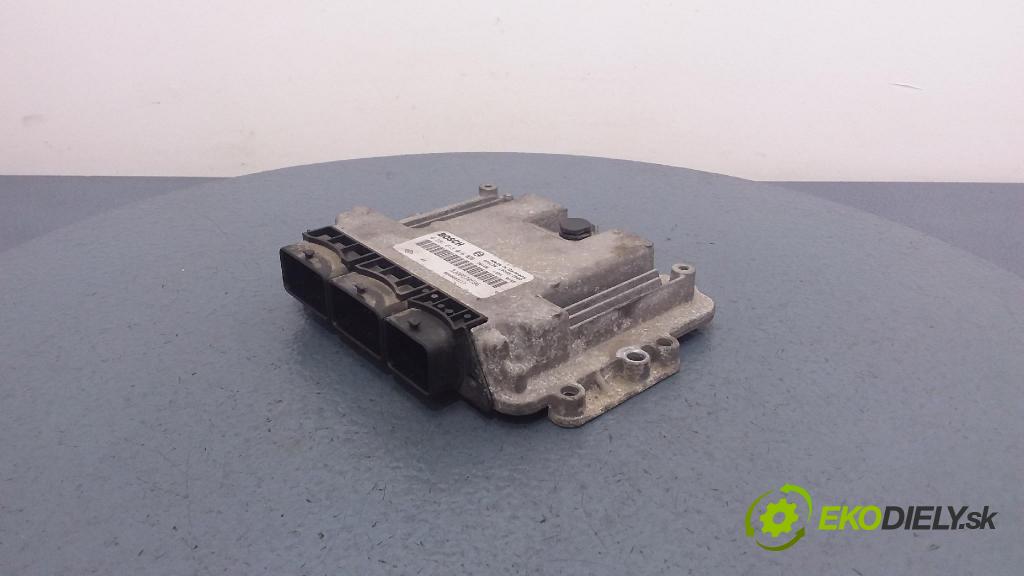 Renault Espace 2007 riadiaca jednotka Motor: 8200570596