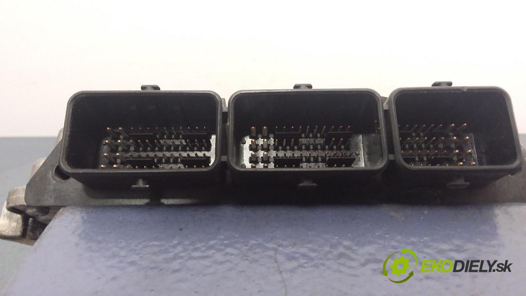 Renault Espace 2007 riadiaca jednotka Motor: 8200570596