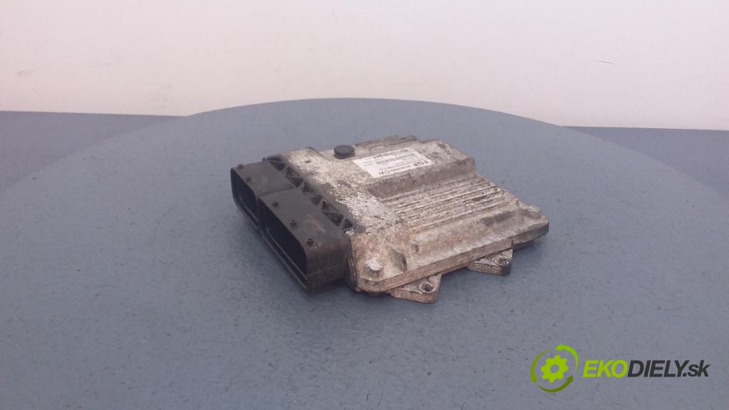 Opel Astra 2006 riadiaca jednotka Motor: 55202542