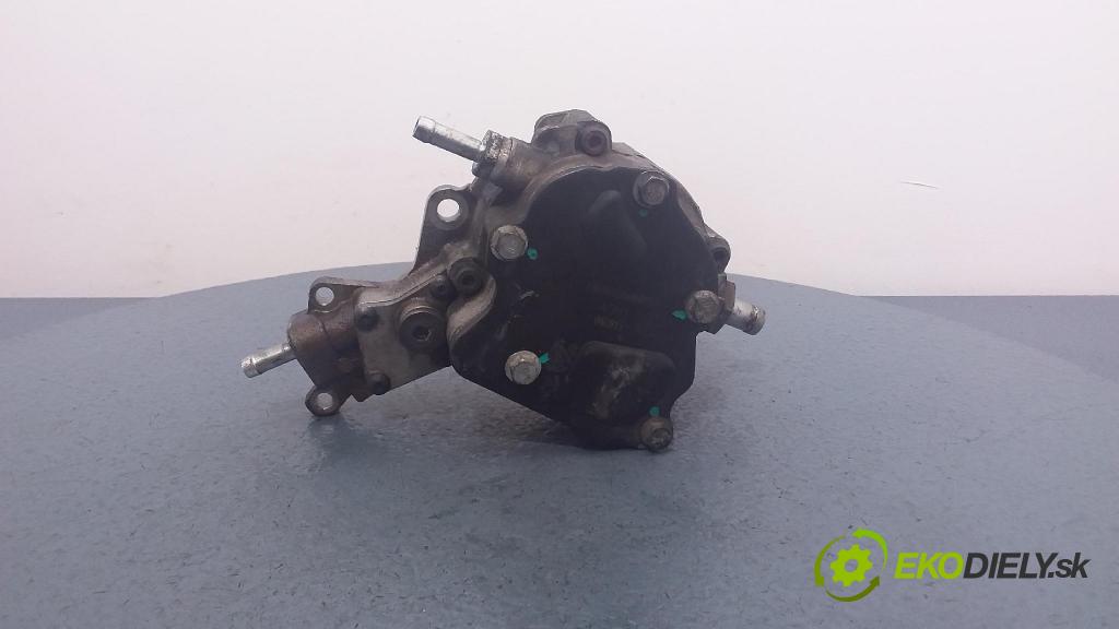 Audi A3 2001 čerpadlo vakuová 40012