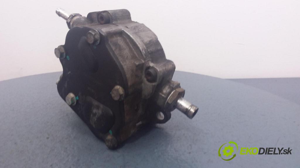 Audi A3 2001 čerpadlo vakuová 40012