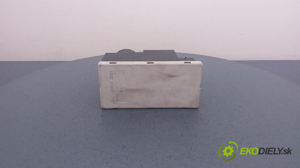 Audi A3 2001 pompa Centrálny: Zámok: 8L0862257E