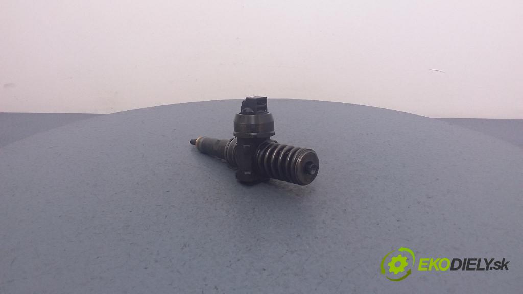 Volkswagen Passat 2000 vstrek 038130073AR