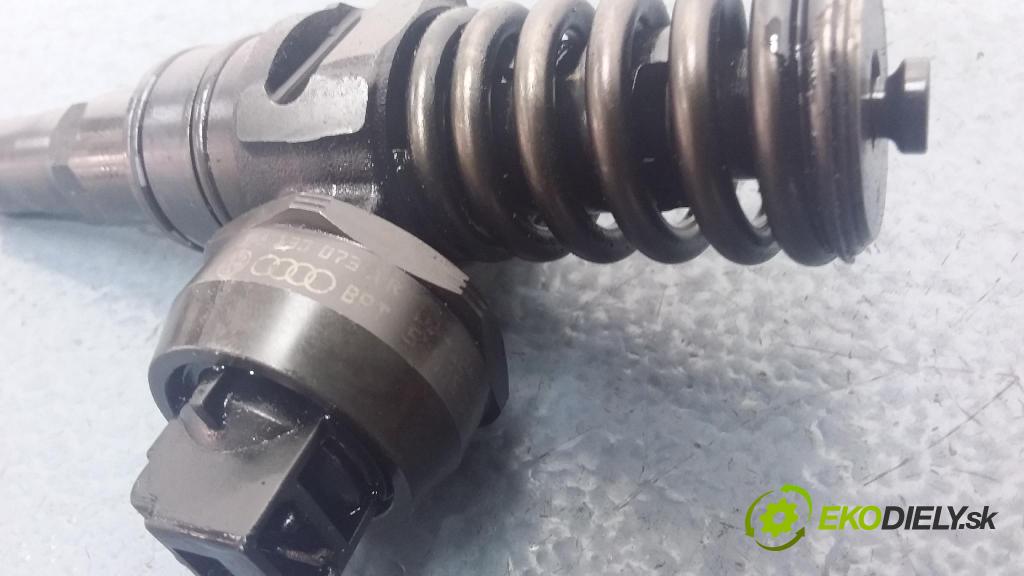 Volkswagen Passat 2000 vstrek 038130073AR