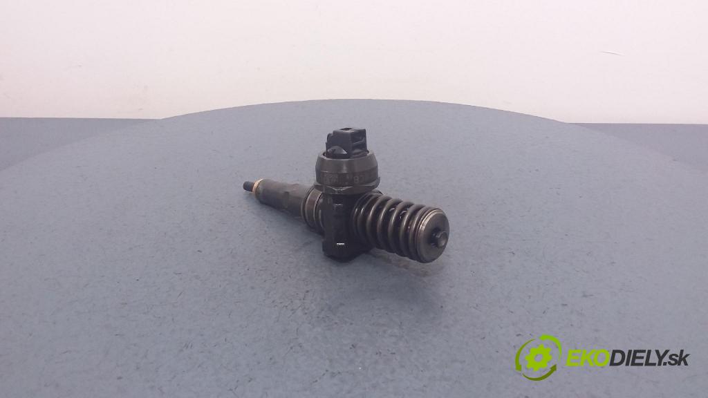 Volkswagen Passat 2000 vstrek 038130073AR
