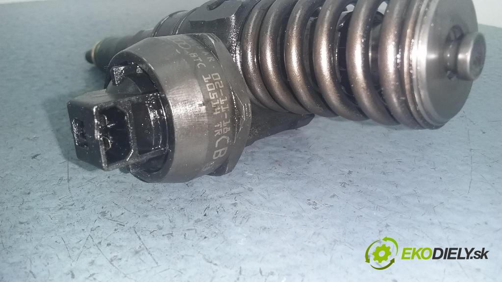 Volkswagen Passat 2000 vstrek 038130073AR