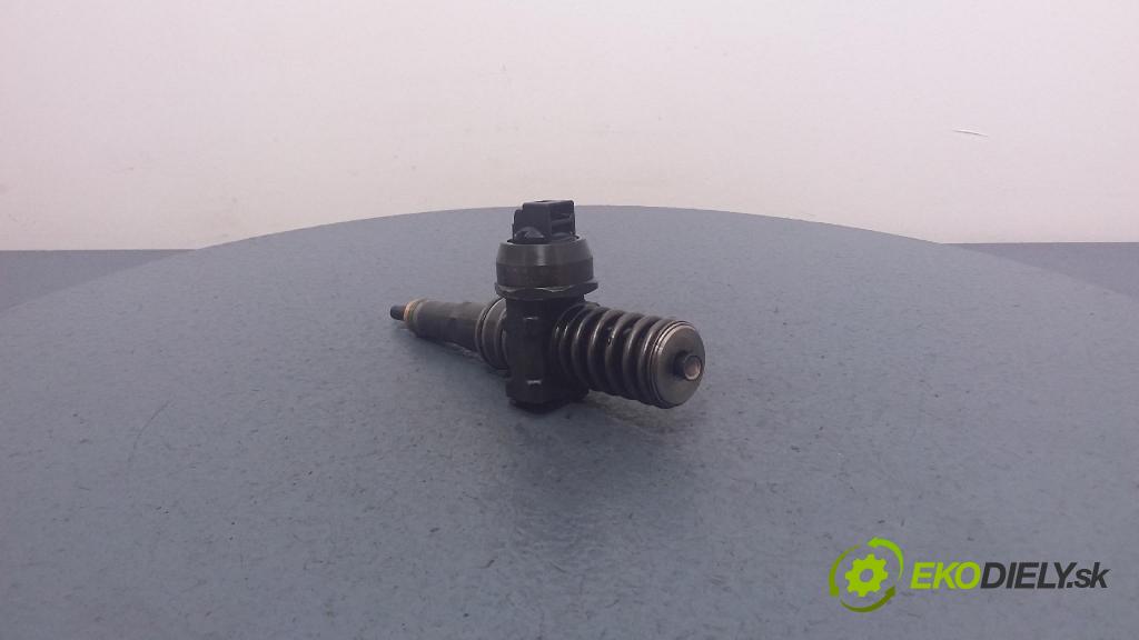 Volkswagen Passat 2000 vstrek 038130073AR