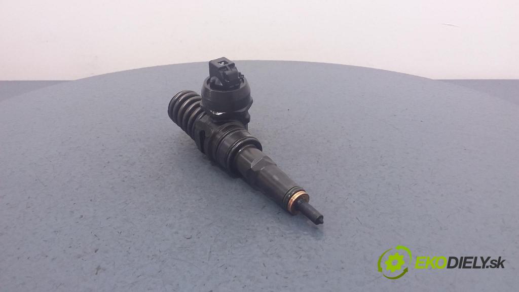 Volkswagen Passat 2000 vstrek 038130073AR