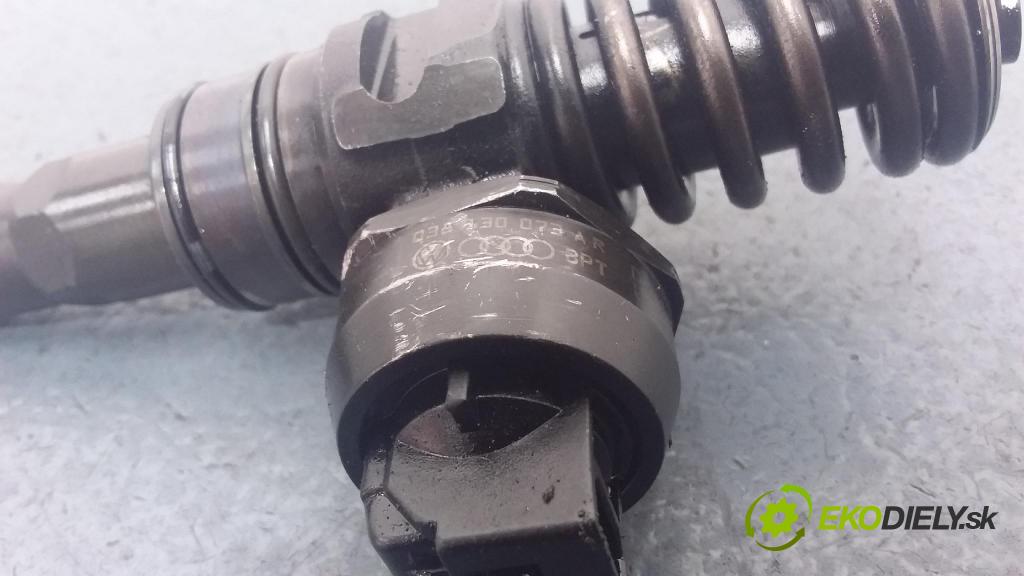 Volkswagen Passat 2000 vstrek 038130073AR