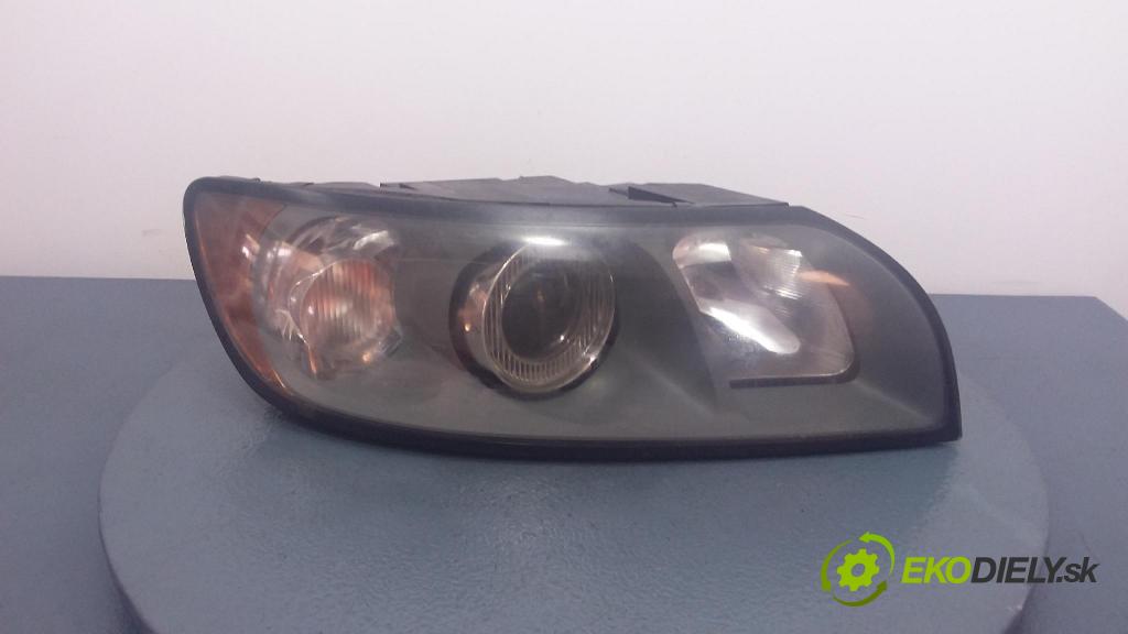 Volvo V50 2004 světlo v pravo: 01