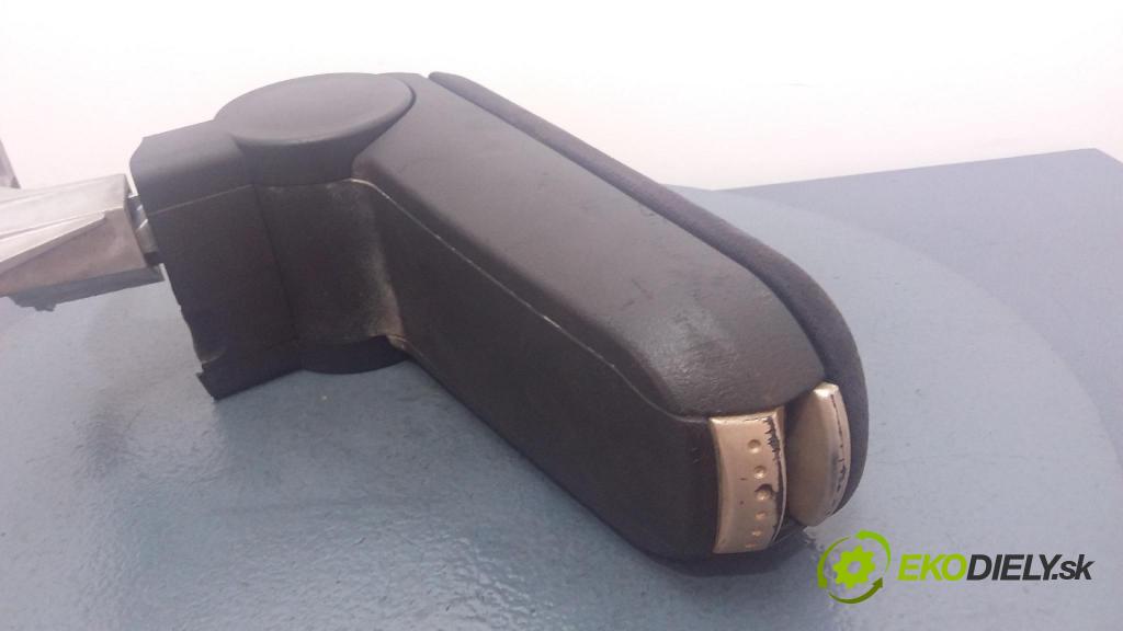 Volkswagen Passat 1997 loketní opěrka 3B0864273
