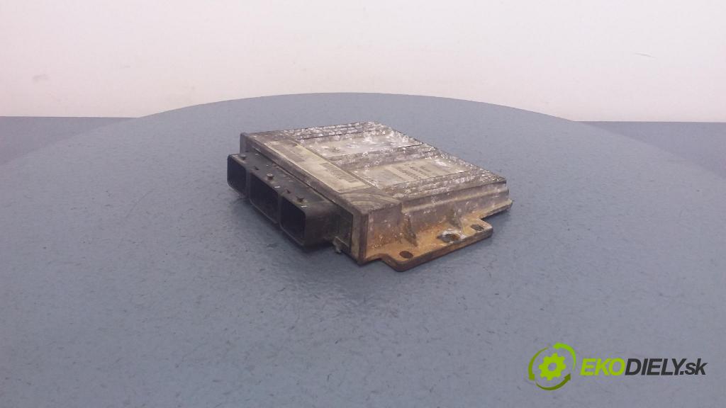 Renault Espace 2005 riadiaca jednotka Motor: 8200279458