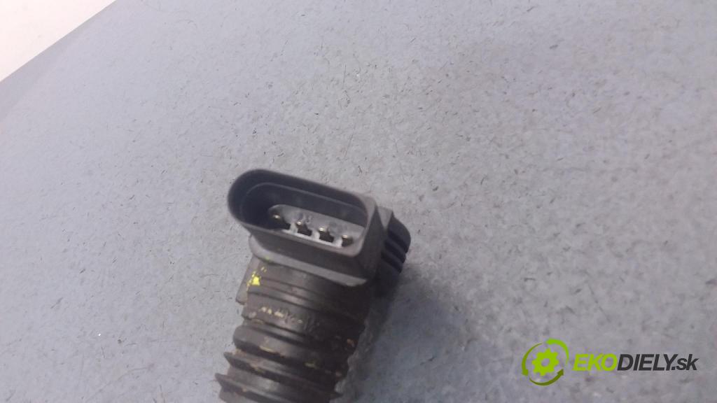 Audi A4 2001 cievka Zapaľovanie: 06A905115D