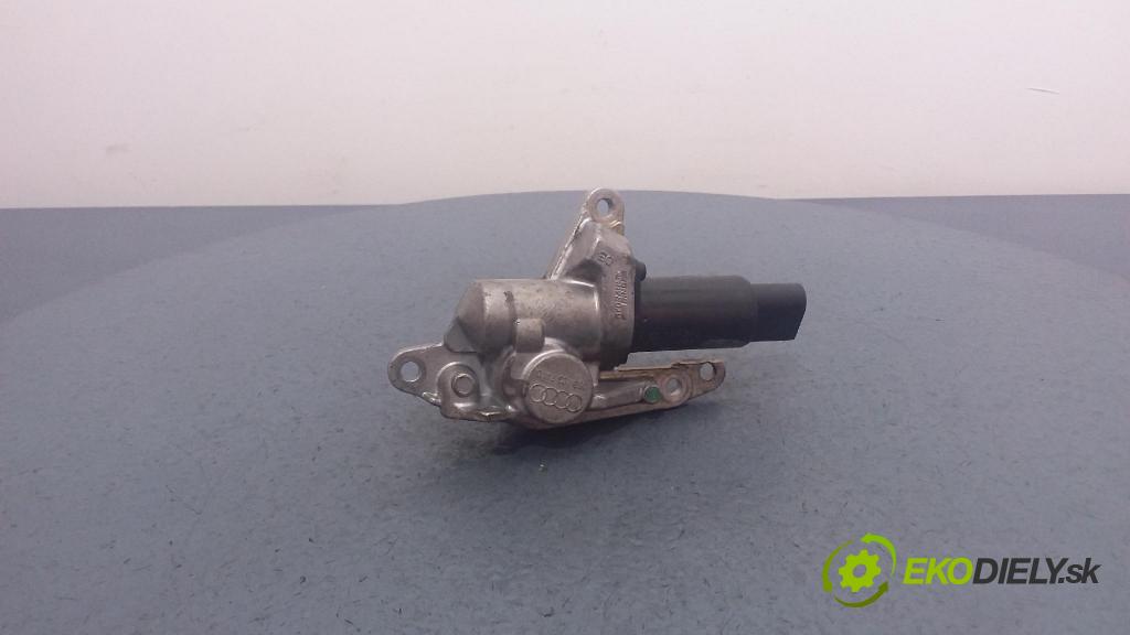 Audi A4 2001 snímač 06B103741D