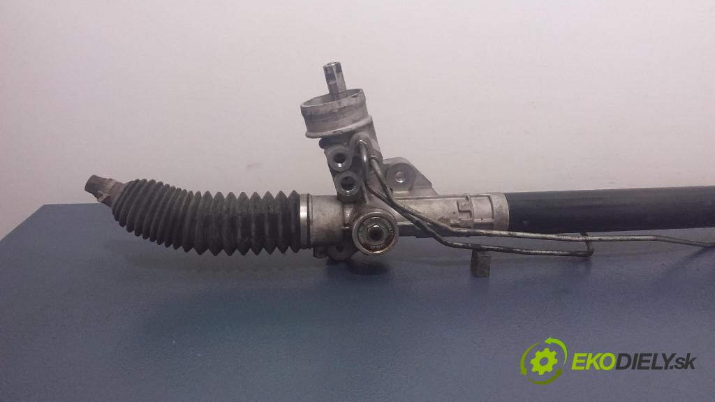 Audi A4 2001 Ozubené kolo: volant 01
